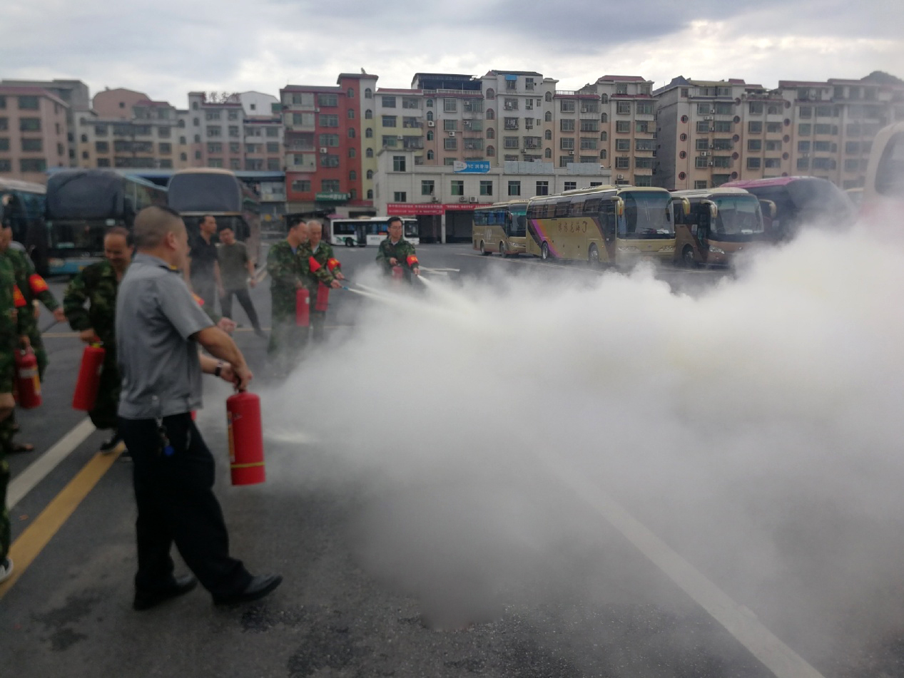 郴汽集團(tuán)城際大巴站開(kāi)展2020年消防、反恐、應(yīng)急救援演練